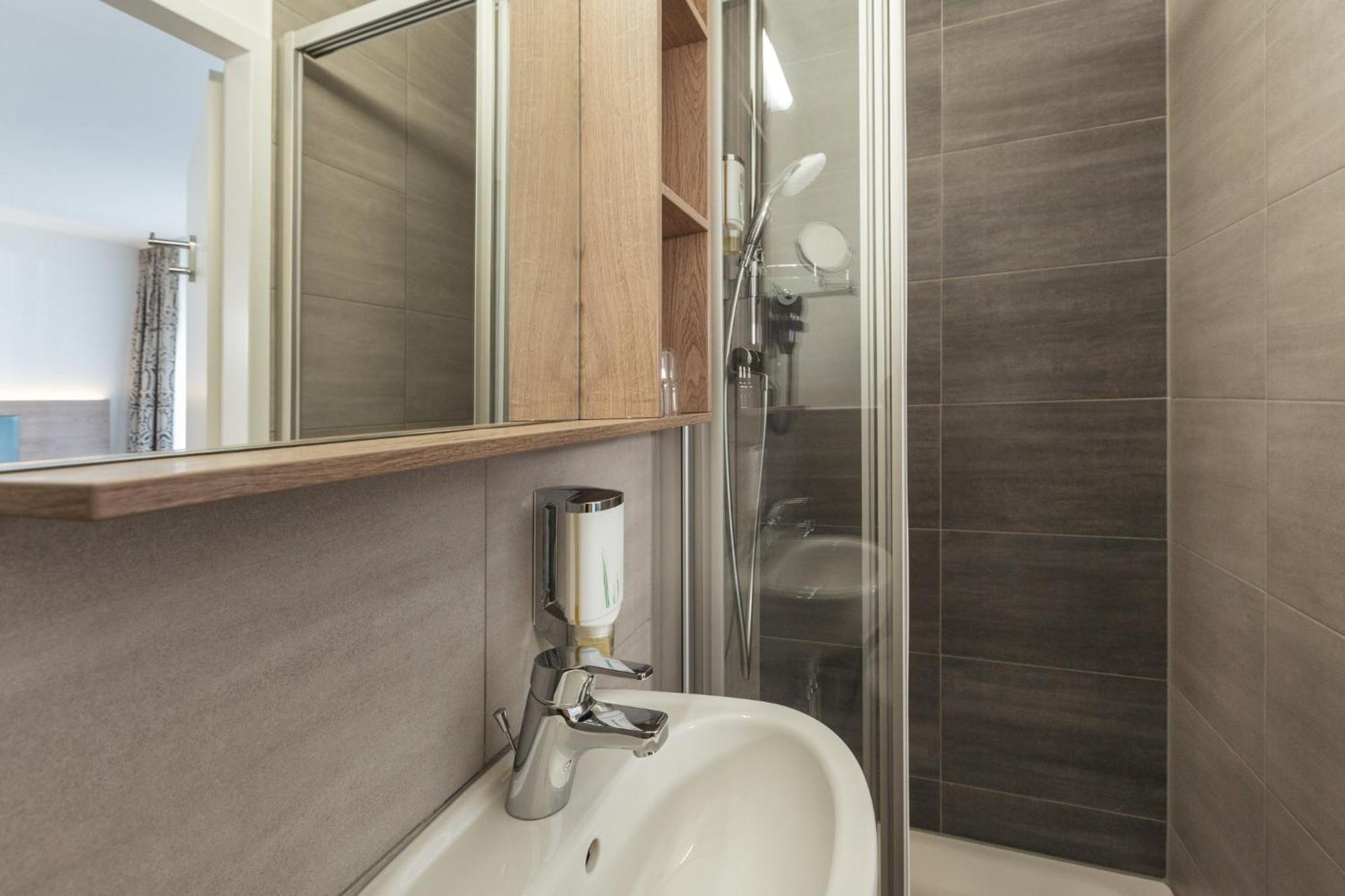 Garner Hotel Hamburg Nord By Ihg Екстериор снимка